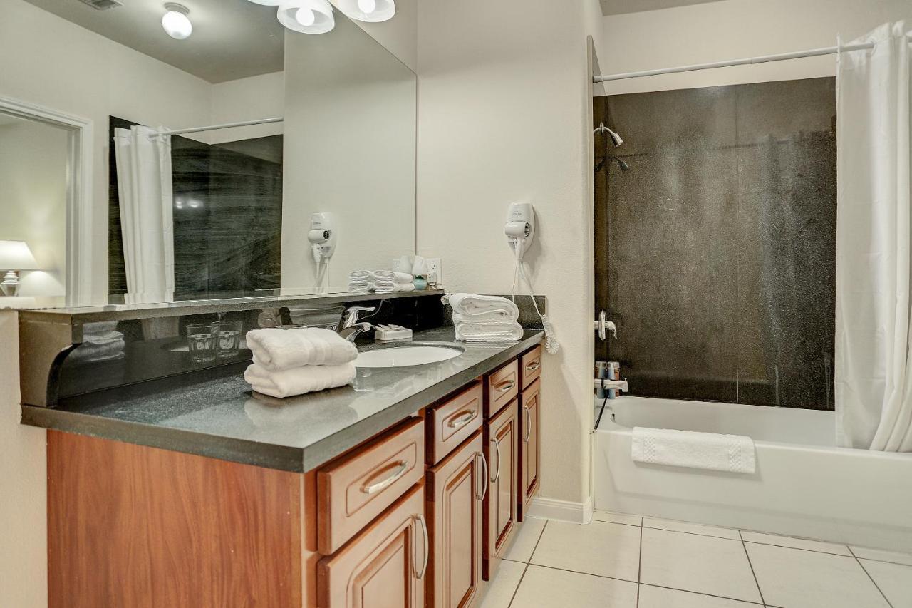 Villa Laverne 3 Bedroom Suite Furnished Condos Хьюстон Экстерьер фото